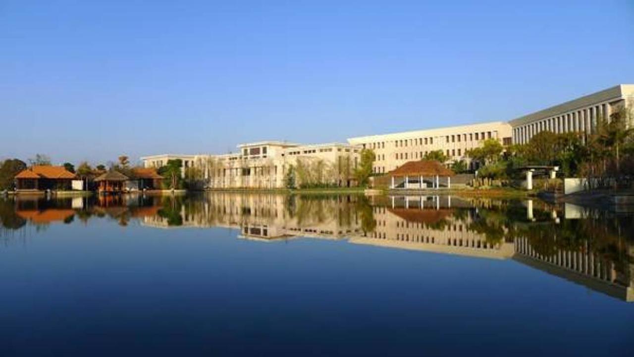 Angsana Fuxian Lake Chengjiang  Exteriör bild
